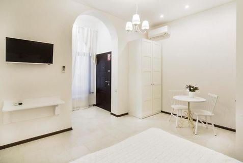 Apart Hotel Quartet Odessa Exteriör bild