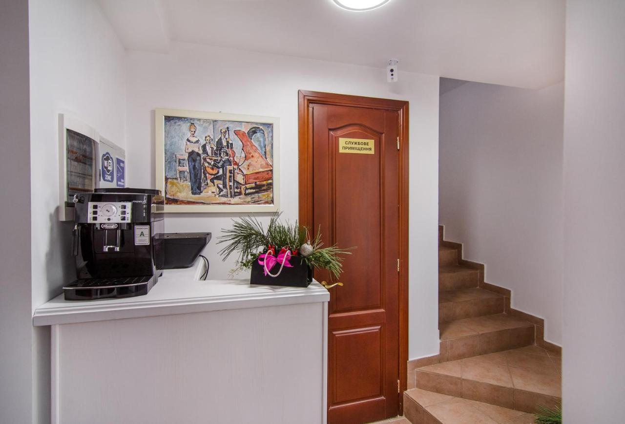Apart Hotel Quartet Odessa Exteriör bild